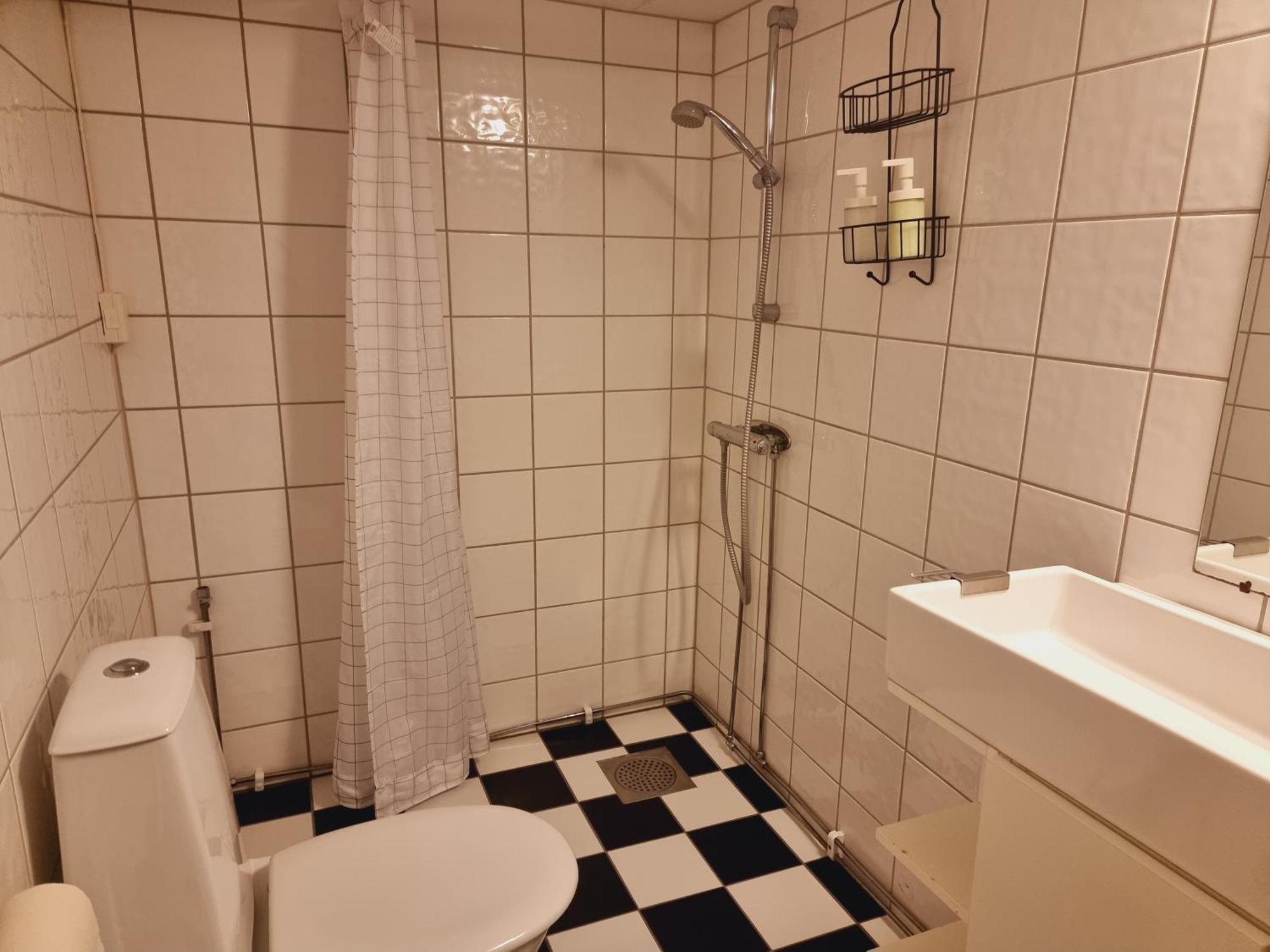 Kjellerleilighet Egen Inngang. Stange Ngoại thất bức ảnh
